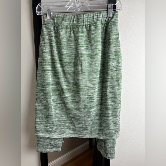 Snoga Athletics heather green midi skirt with leggings modest athletic wear - Picture 6 of 6